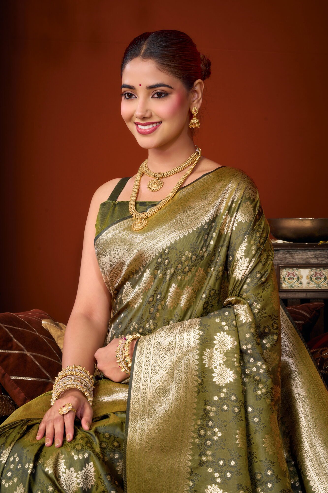 Self Jacquard Soft Silk Saree with Rich Zari & Tassels - Image 7