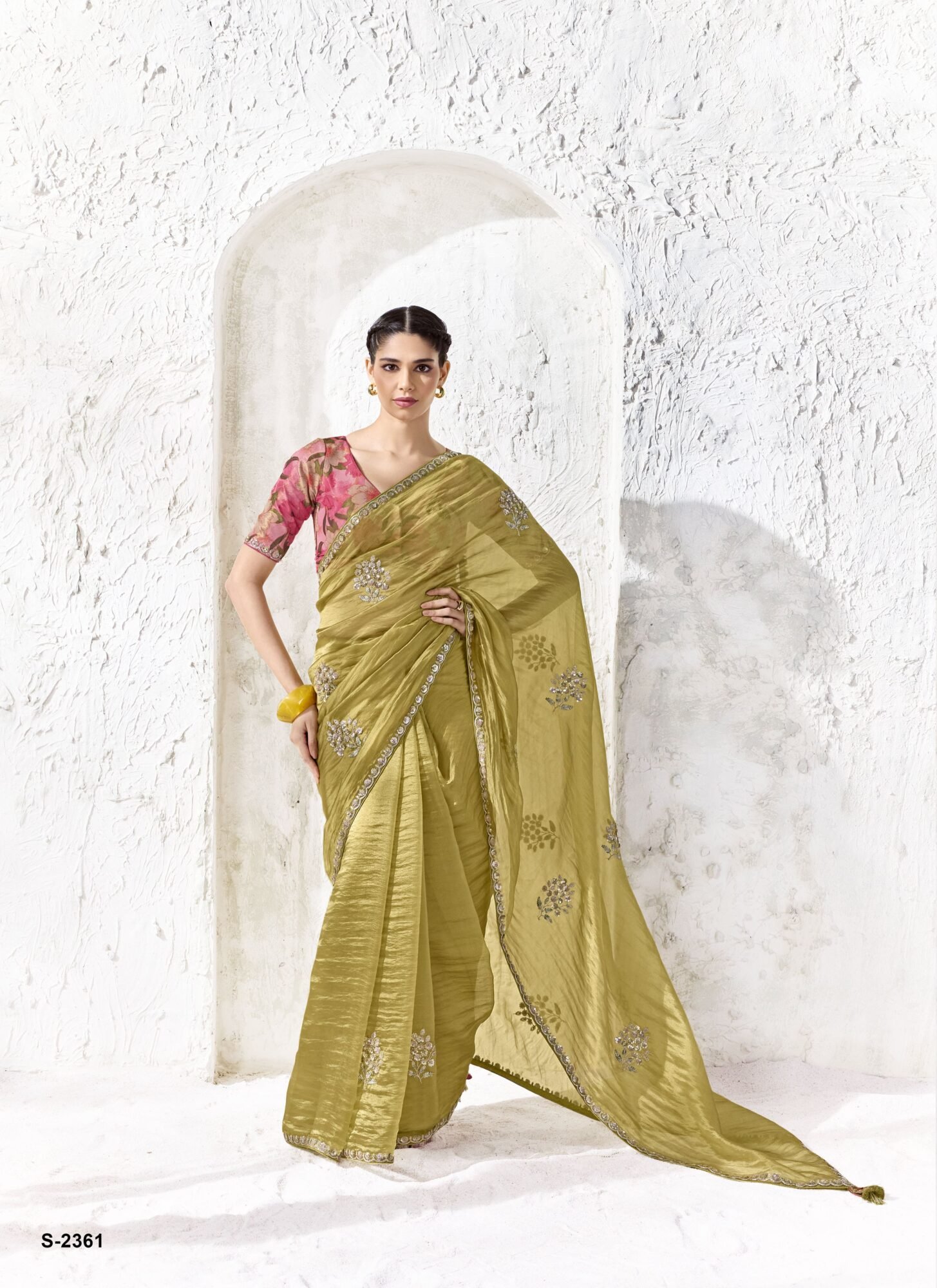 Luxury Celebration Ombre Saree - Image 3