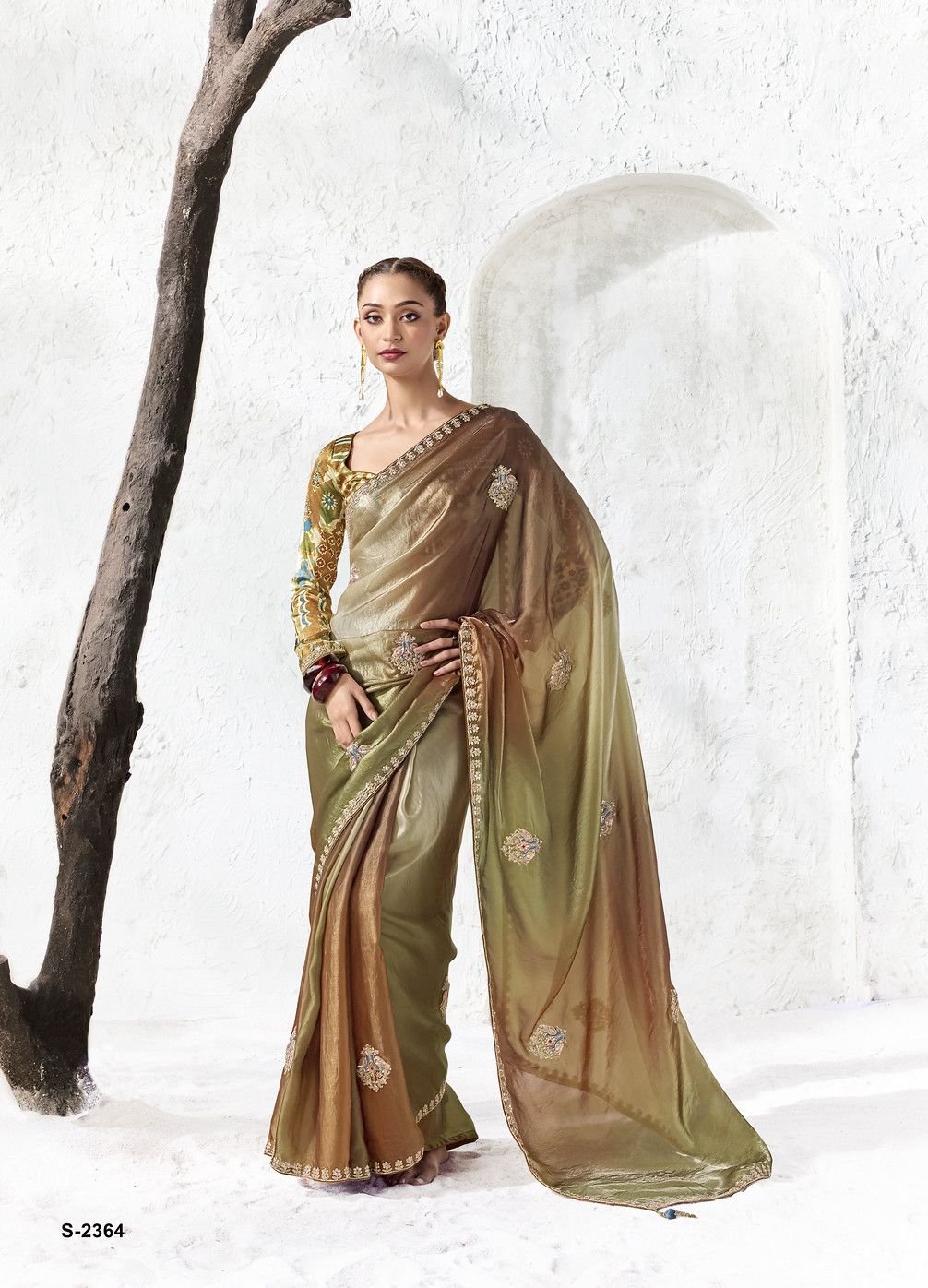 Luxe Ombre Silk Designer Saree - Image 2