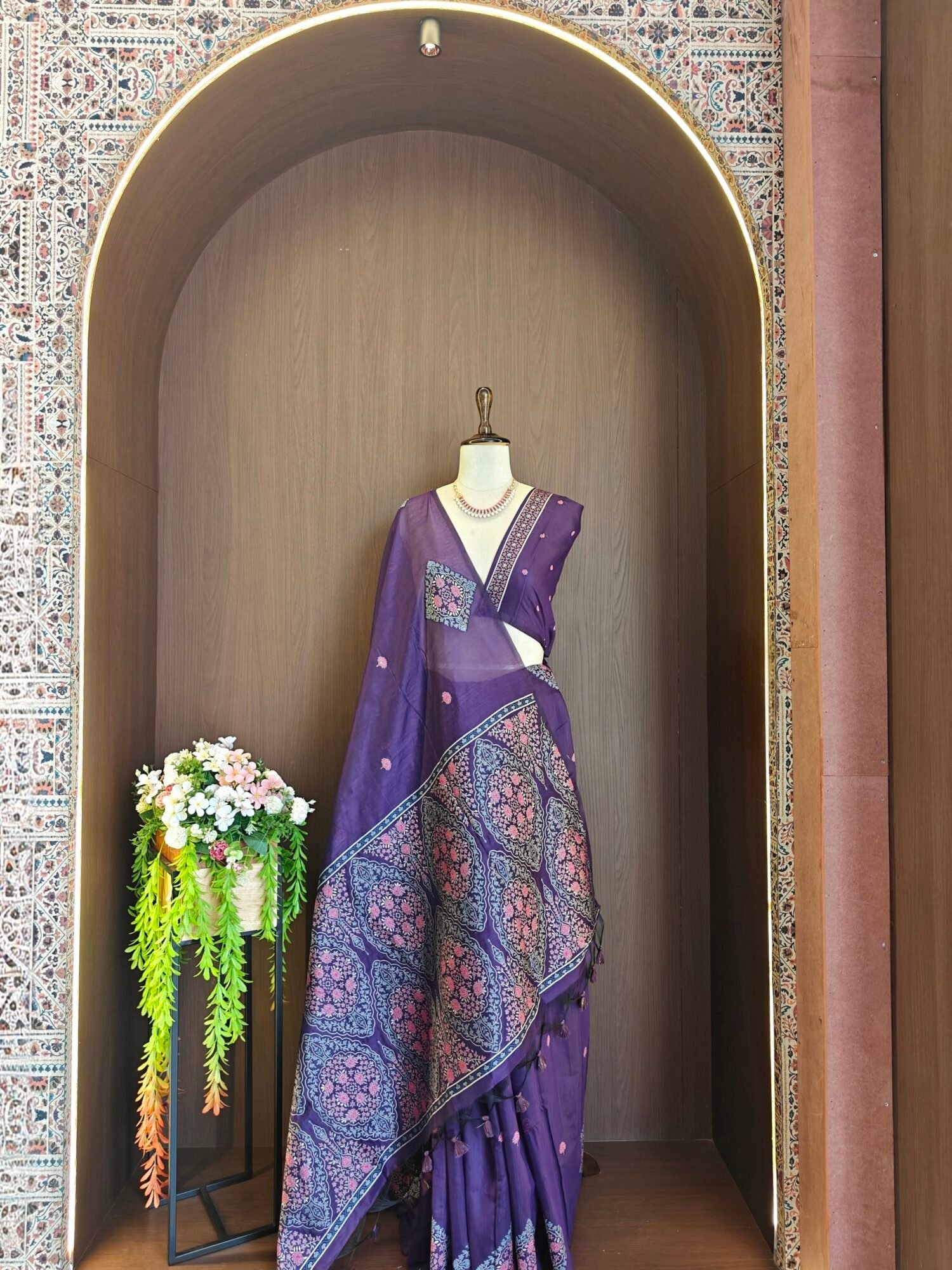 Timeless Soft Muga Cotton Saree with Pashmina Resham Weaving - Image 2