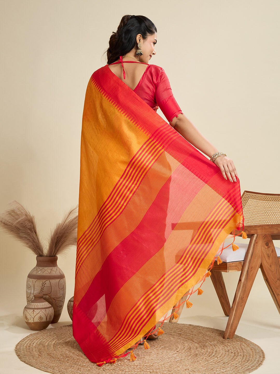 Heritage Khadi Raw Silk Saree with Contrast Temple Border - Image 5