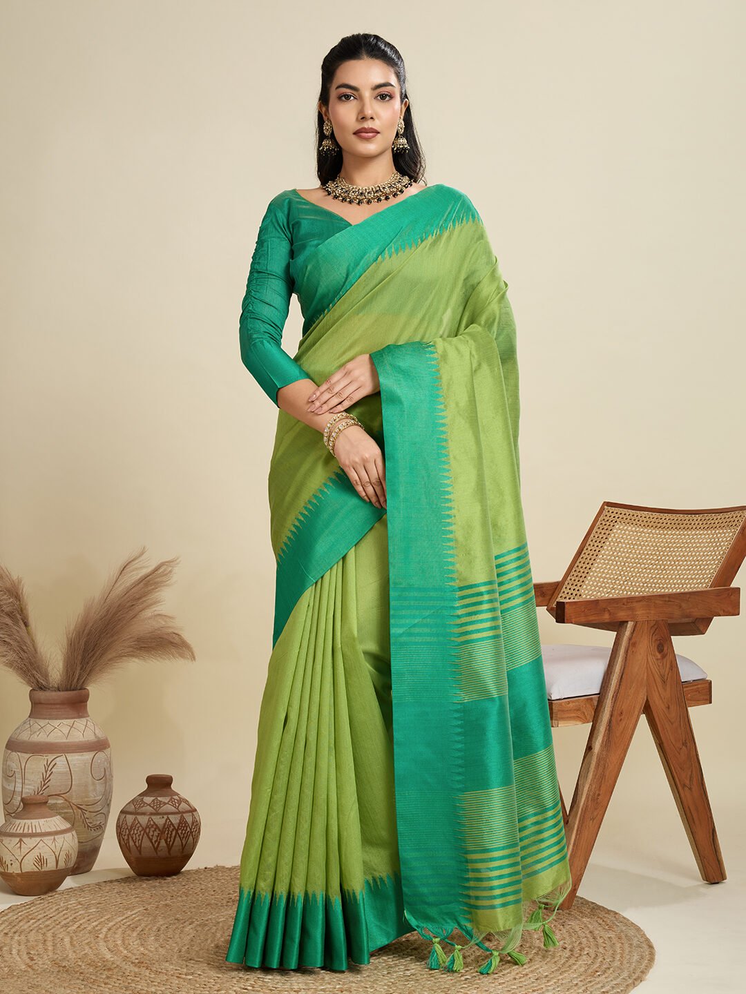 Heritage Khadi Raw Silk Saree with Contrast Temple Border - Image 6