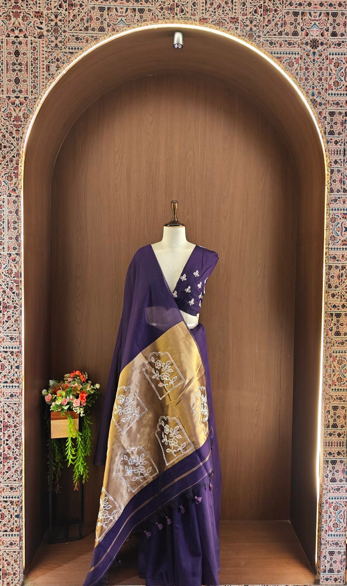 Embroidered Mul Cotton Saree with Aari, Sequin & Dori Work - Image 4