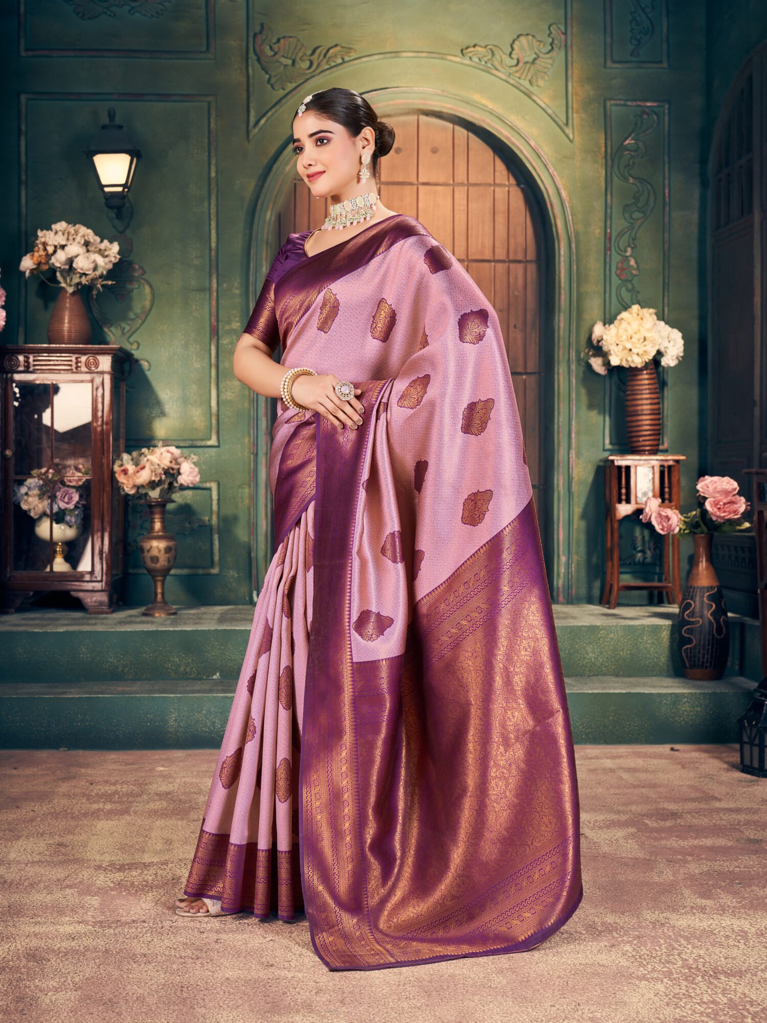 Regal Zari Silk Saree with Elegant Zhallar - Image 5