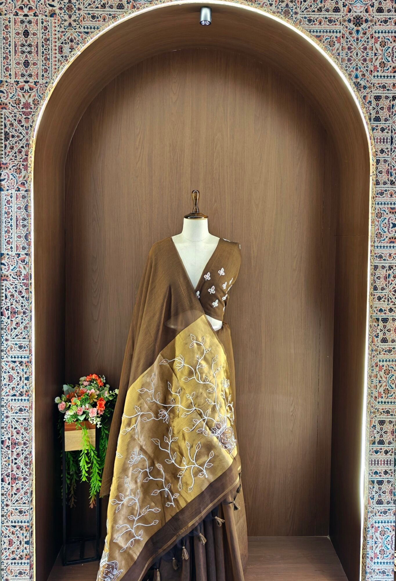 Artistic Soft Mul Cotton Saree with Aari & Sequin Embroidery - Image 5