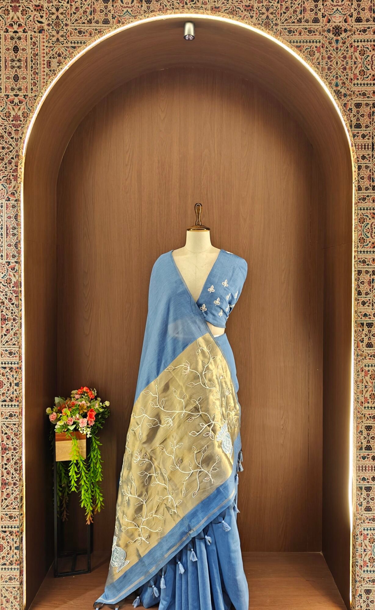 Artistic Soft Mul Cotton Saree with Aari & Sequin Embroidery - Image 6