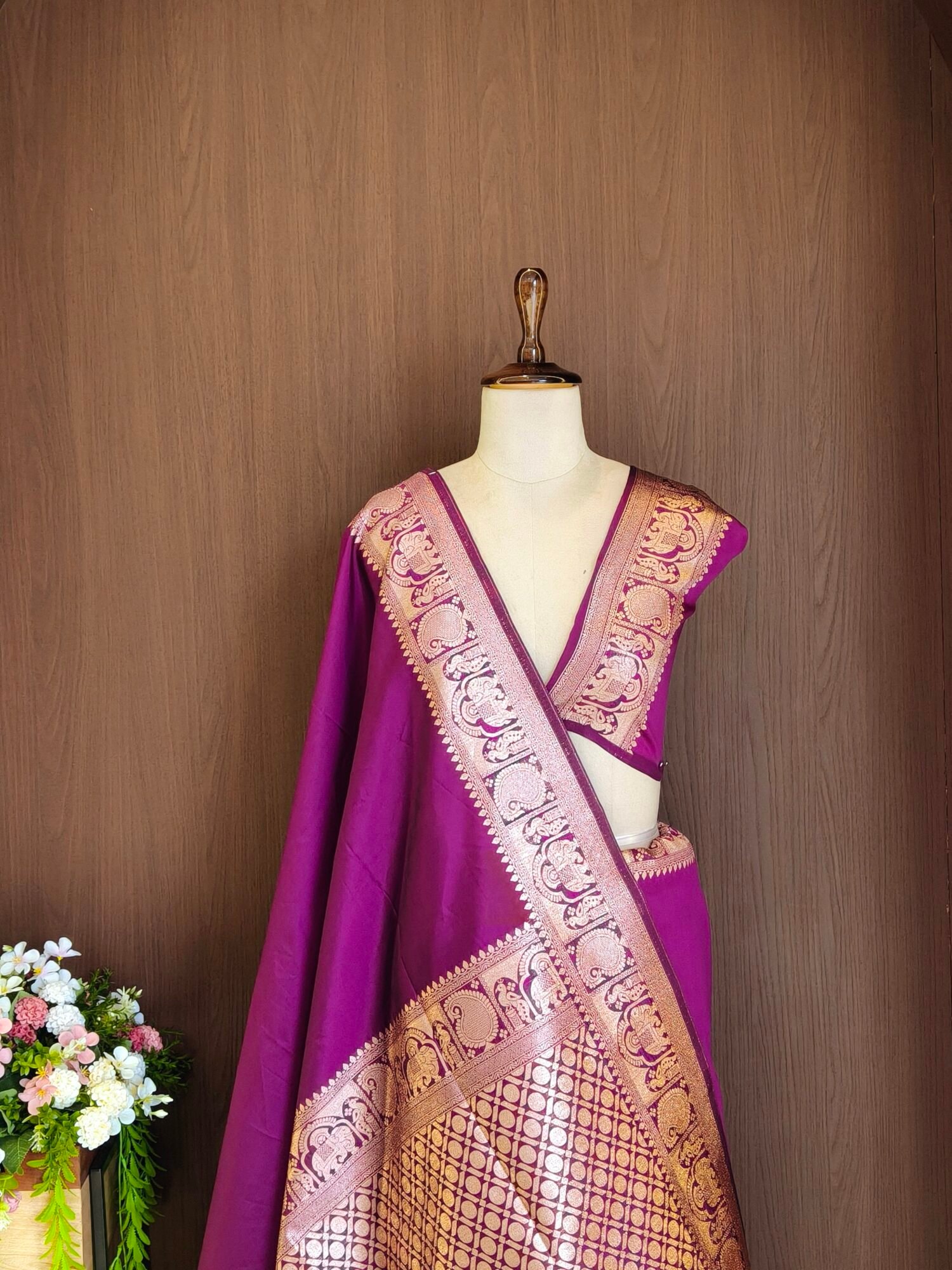 Classic Banarasi Raw Silk Saree with Golden Zari Pallu - Image 3