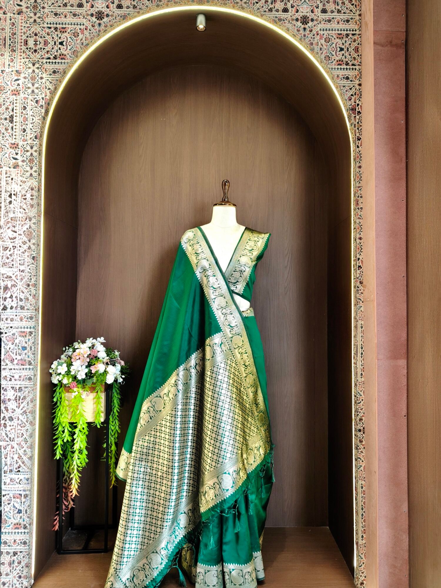 Classic Banarasi Raw Silk Saree with Golden Zari Pallu - Image 8