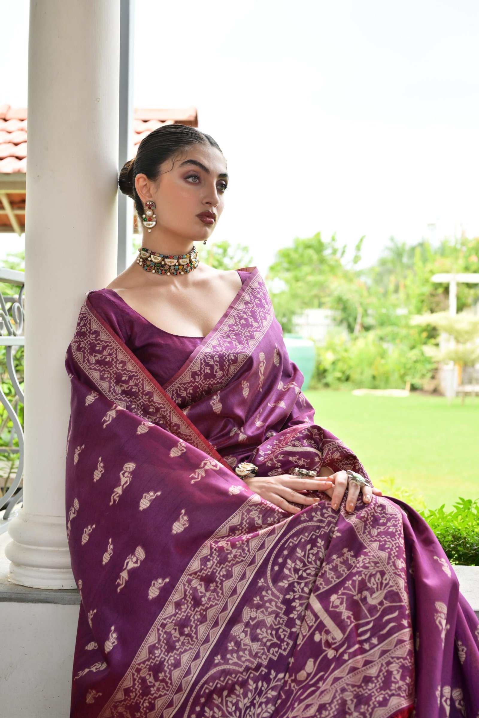 Distinctive Banglori Handloom Raw Silk Saree with Warli Weaving - Image 2