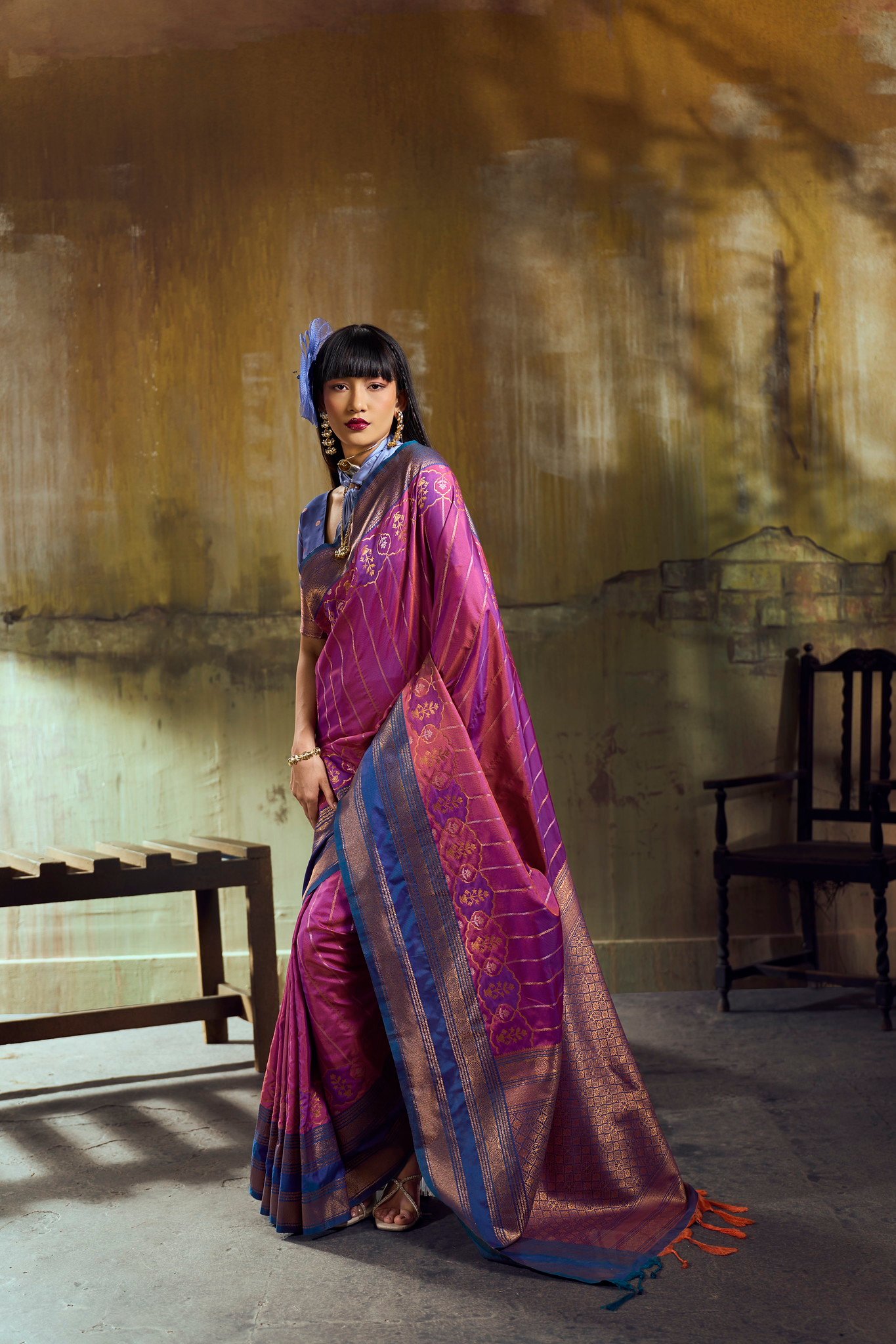 Pure Silk blend Pochampally Handloom Saree with Contrast Border & Zari Detailing - Image 4