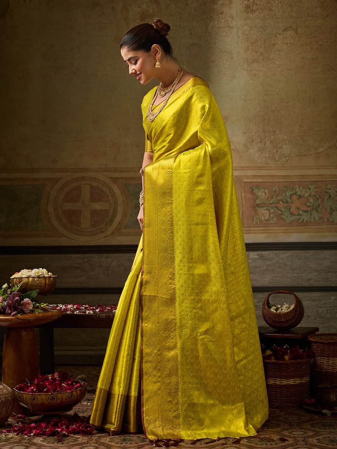 Elegant Kanchivaram Silk blend Saree with Intricate Golden Weaving & Elegant Borders - Image 9