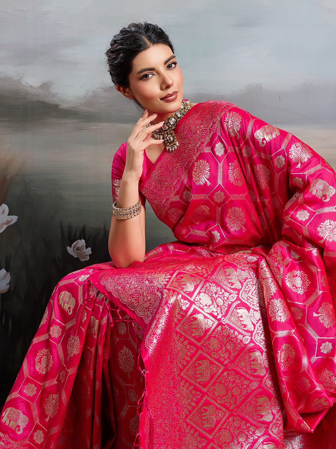 Exquisite Silk Blend Saree with Zari Work