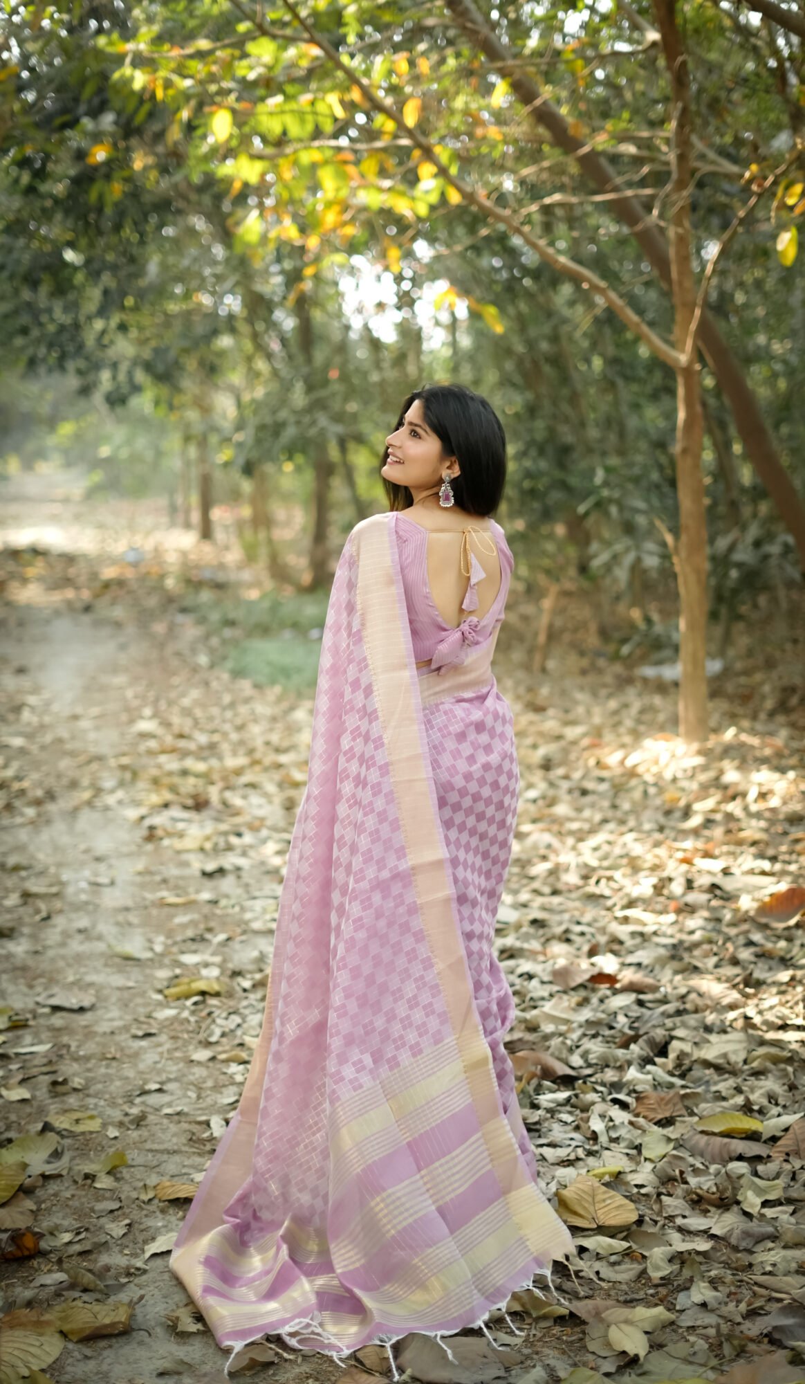 Contemporary Kalyani Silk Saree with Zari Checks & Shaded Box Pattern - Image 6