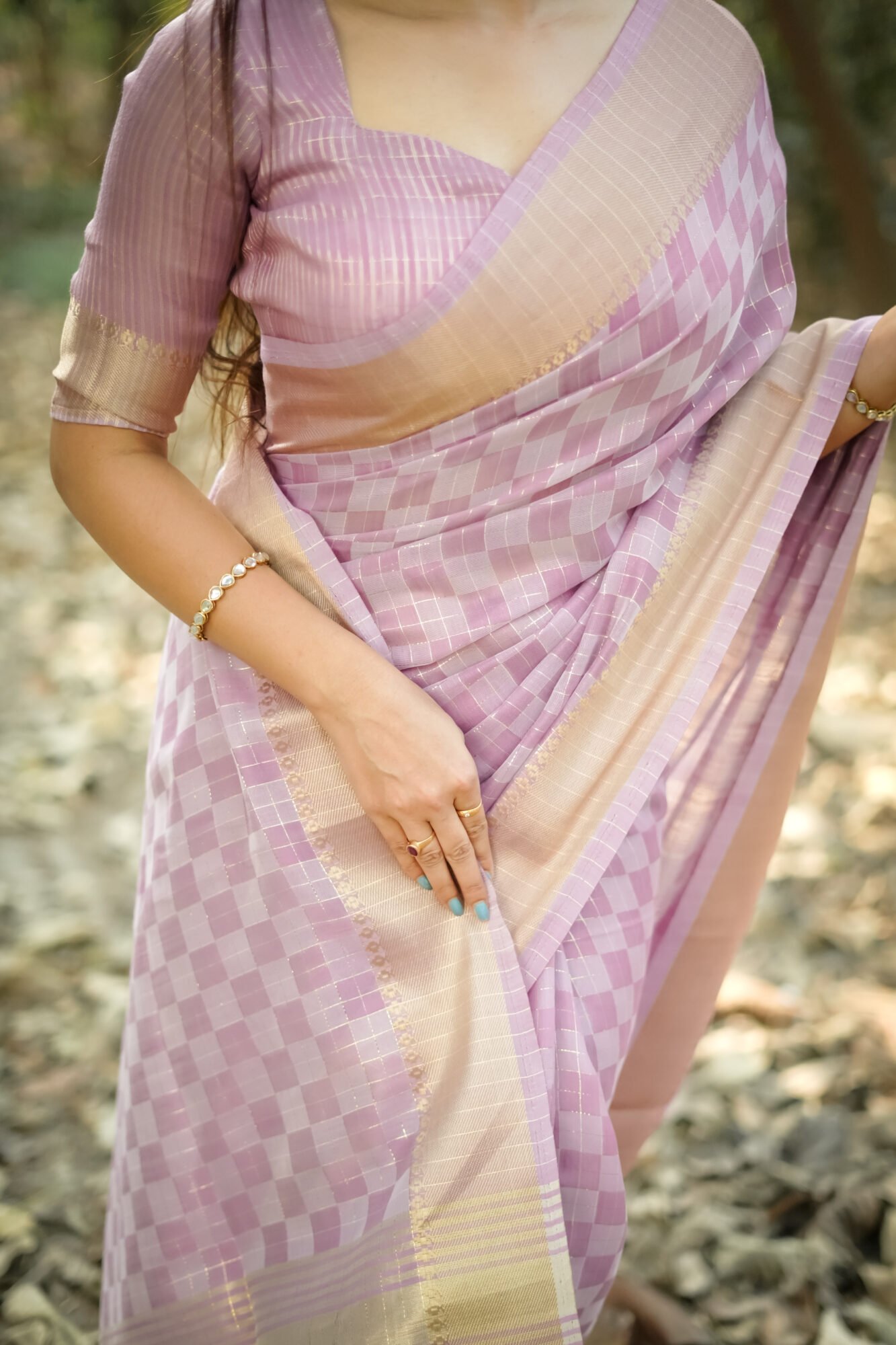 Contemporary Kalyani Silk Saree with Zari Checks & Shaded Box Pattern - Image 7